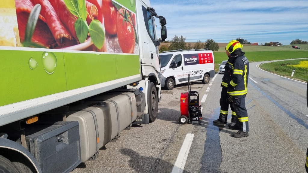 LKW Brand am Kettenanlegeplatz